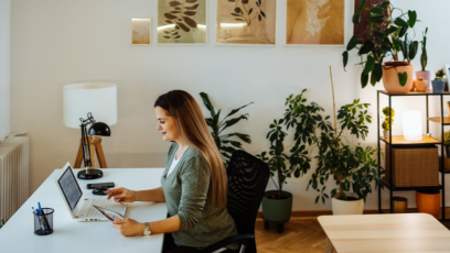 7 Tips - How to Stay Organized in Life and at Work