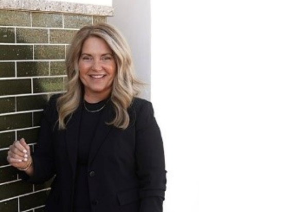 Photo of Jeni Sumner.